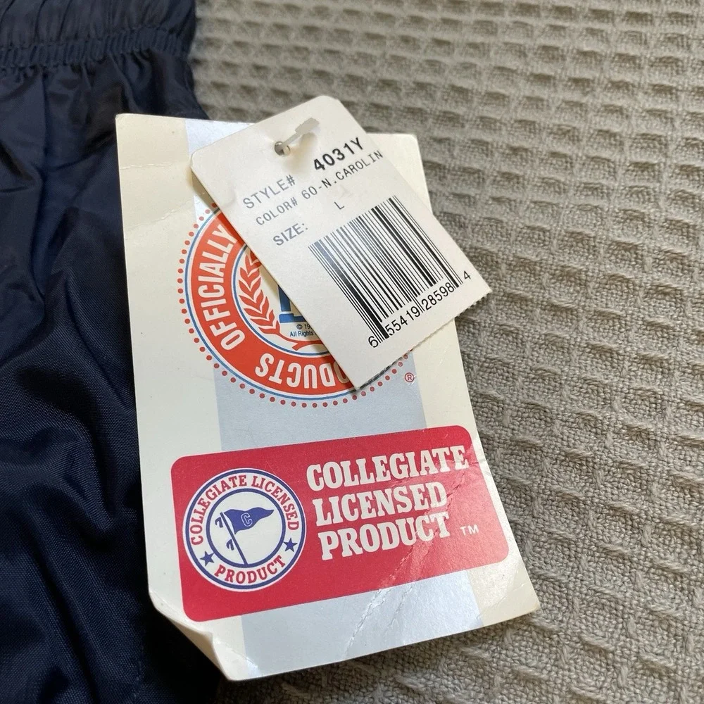 New UNC Carolina Tar Heels Lined Windpants Large Men's Hibbett Sports Nylon Vtg
